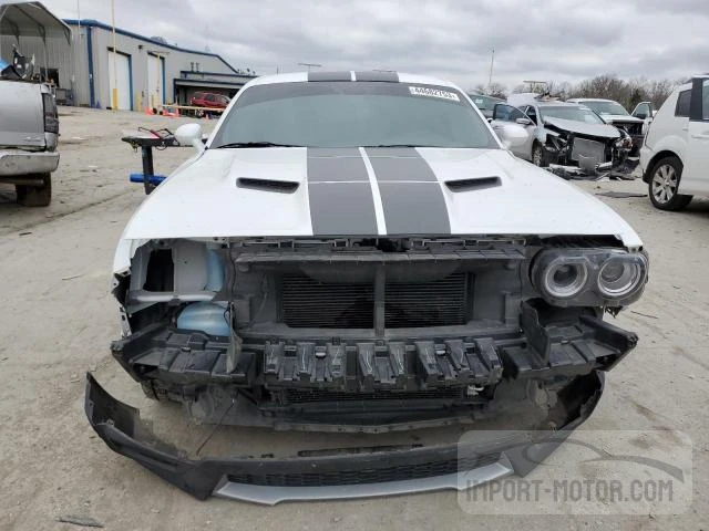 2C3CDZAG0JH332961 2018 Dodge Challenger Sxt