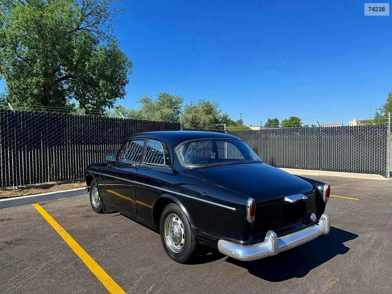 74238 1965 Volvo 122