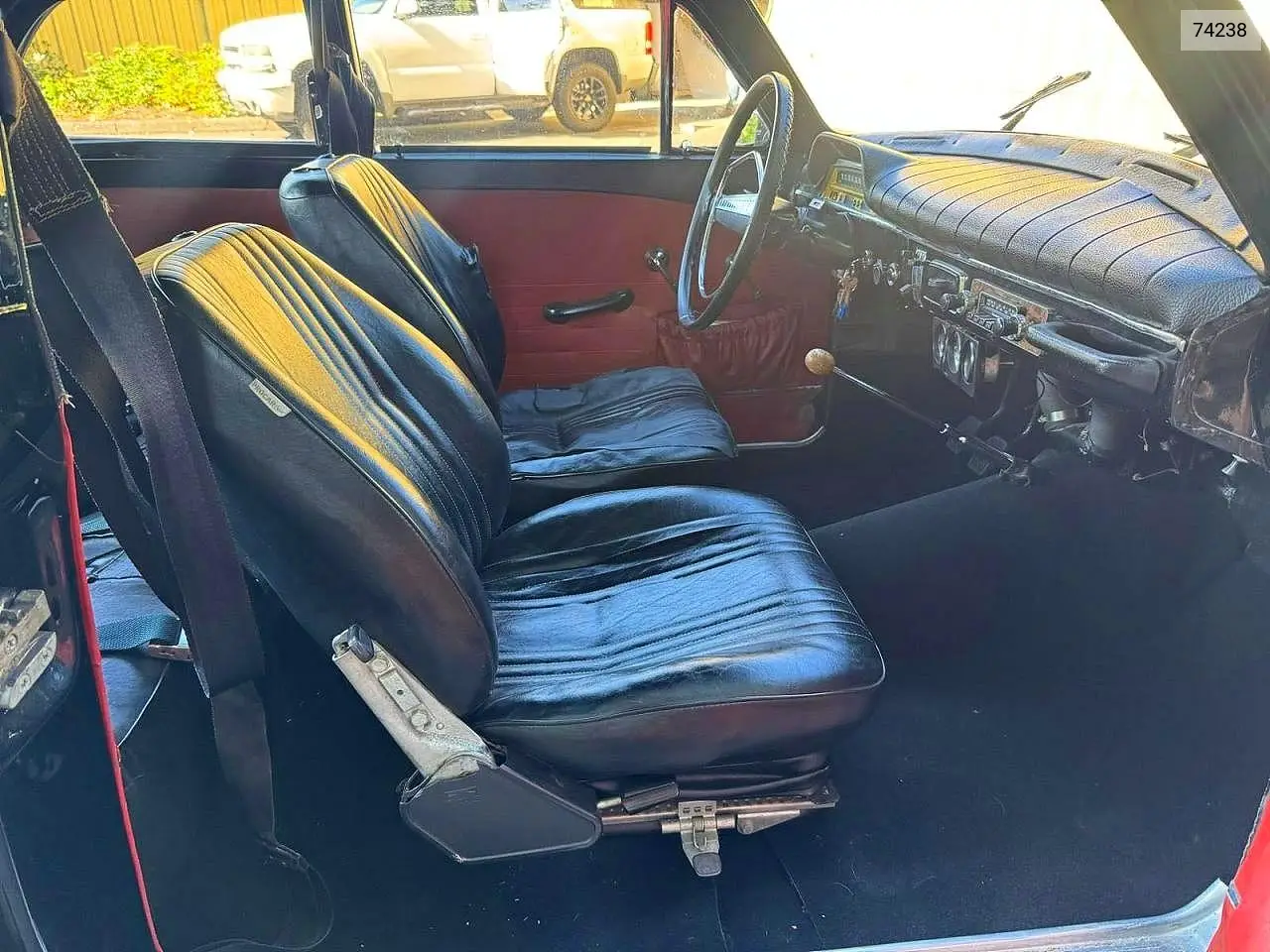 74238 1965 Volvo 122