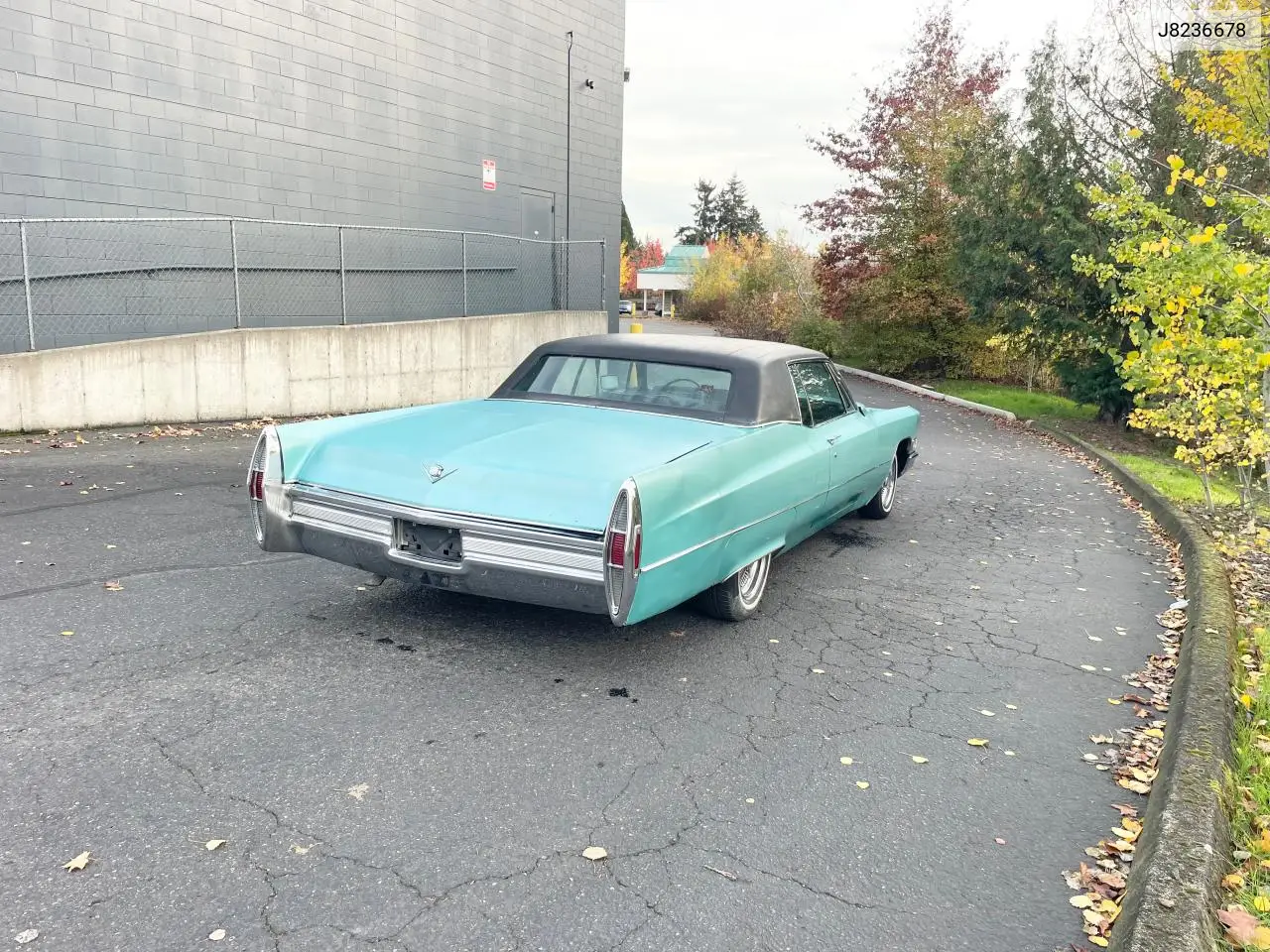 J8236678 1968 Cadillac Coupe Deville