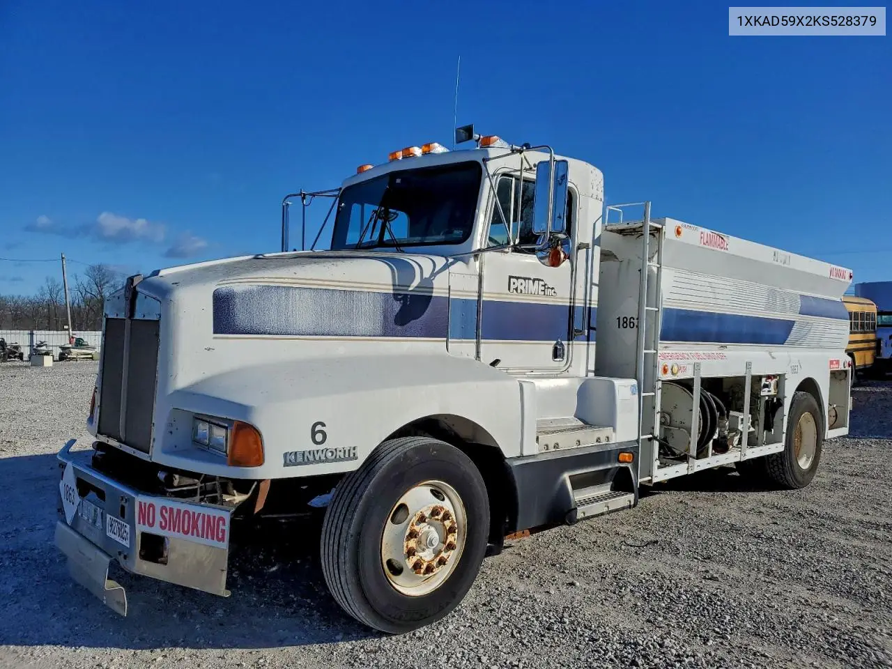 1989 Kenworth T600 - Semi Truck VIN: 1XKAD59X2KS528379 Lot: 96276825