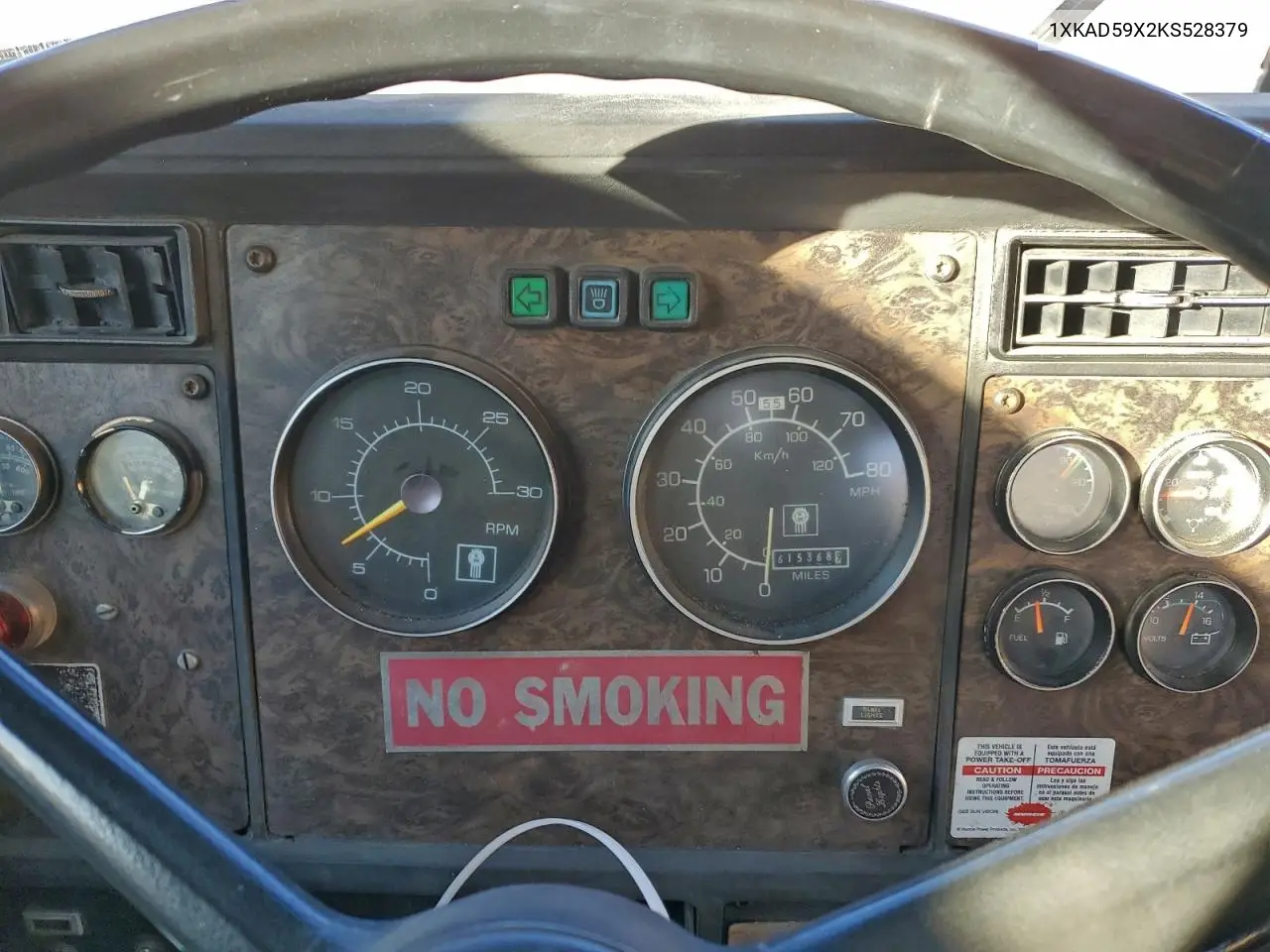 1989 Kenworth T600 - Semi Truck VIN: 1XKAD59X2KS528379 Lot: 96276825