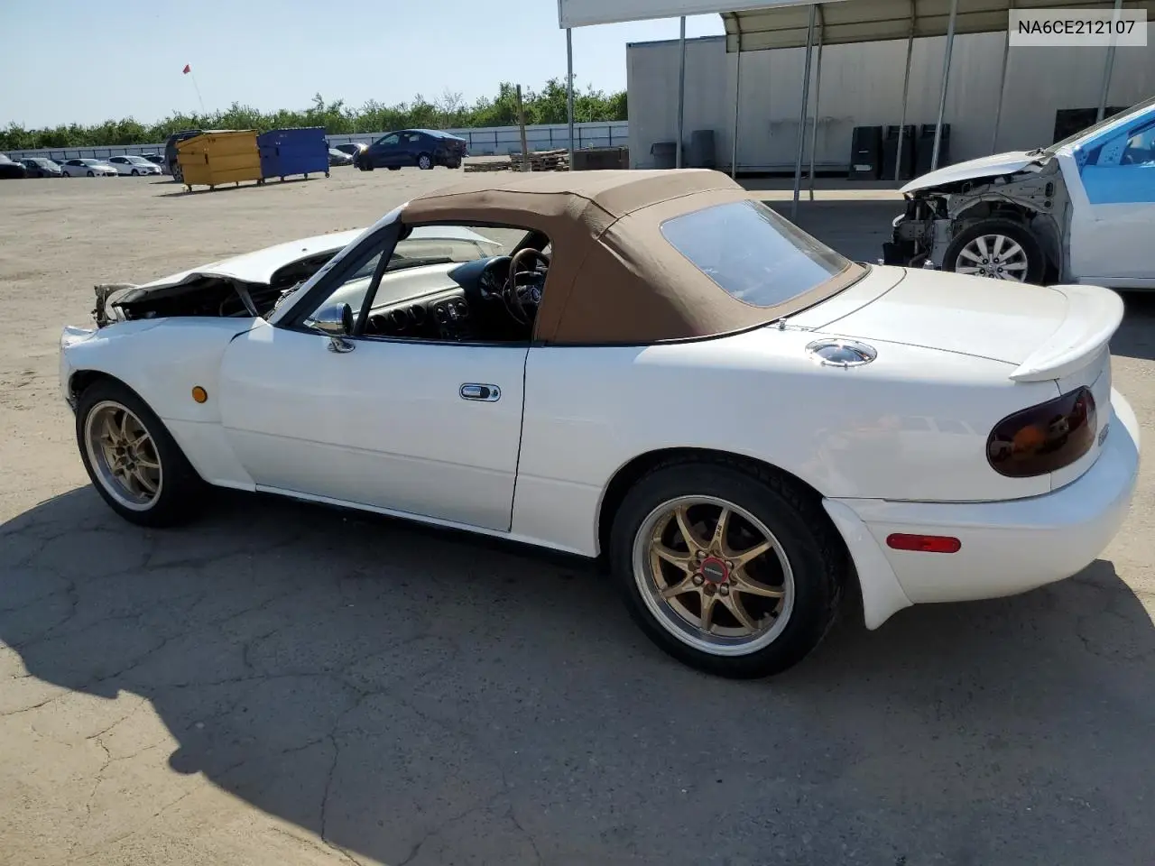 NA6CE212107 1993 Euno Roadster