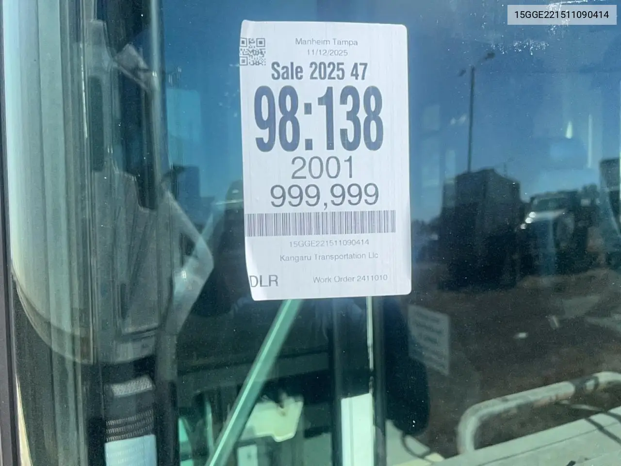15GGE221511090414 2001 Gillig Transit Bus Low