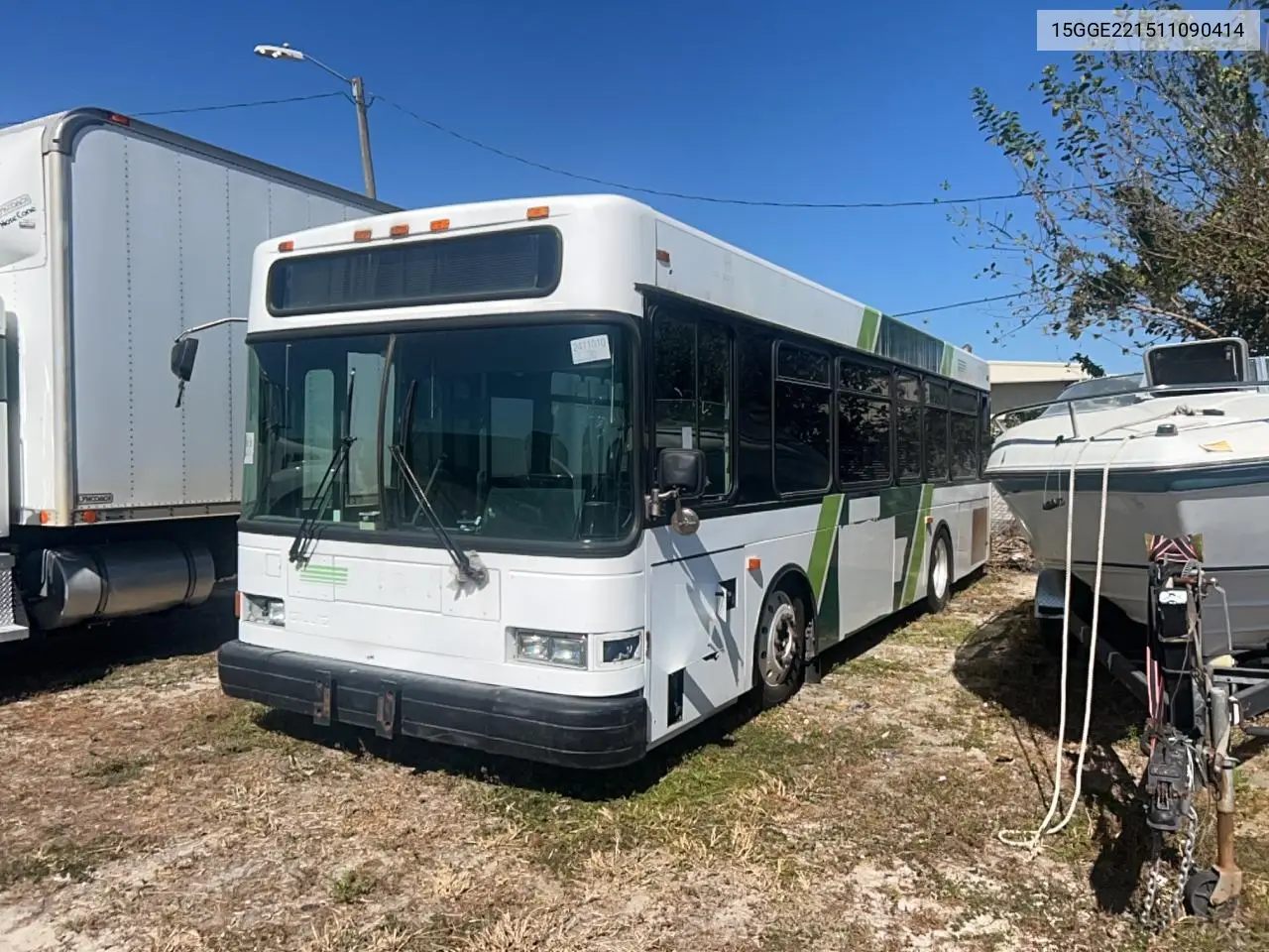 15GGE221511090414 2001 Gillig Transit Bus Low