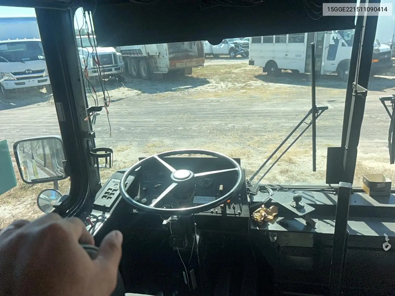 15GGE221511090414 2001 Gillig Transit Bus Low