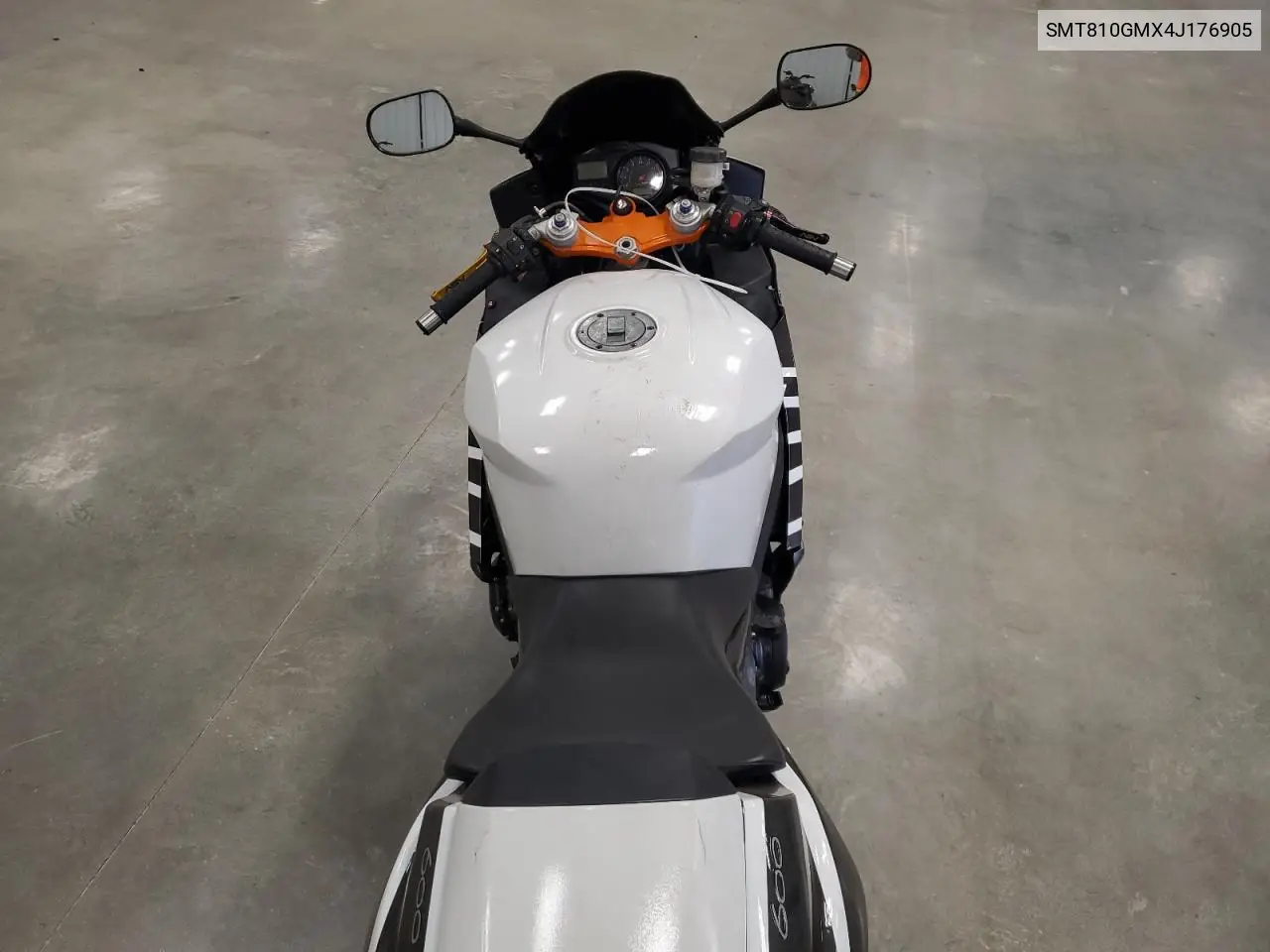 SMT810GMX4J176905 2004 Triumph Daytona 600