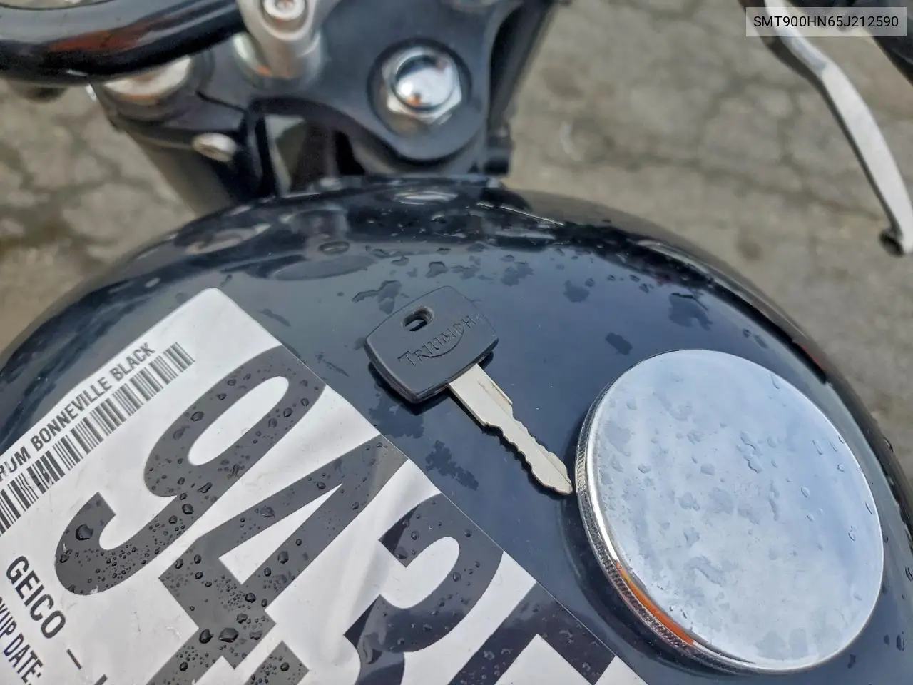 SMT900HN65J212590 2005 Triumph Motorcycle Bonneville