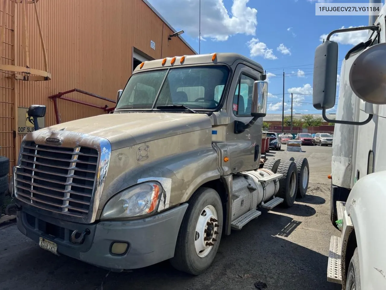 1FUJGECV27LYG1184 2007 Freightliner Cascadia