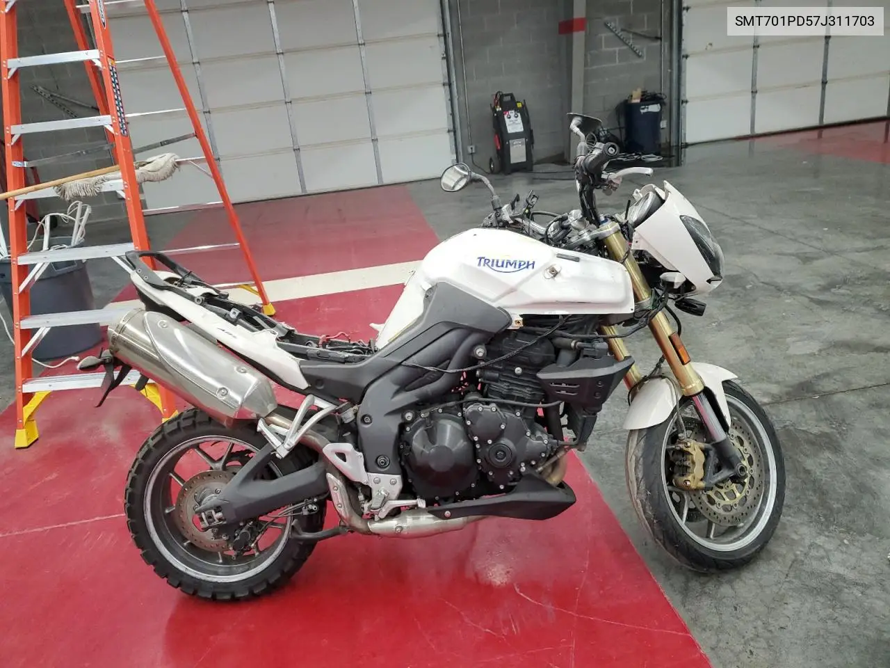 SMT701PD57J311703 2007 Triumph Motorcycle Tiger