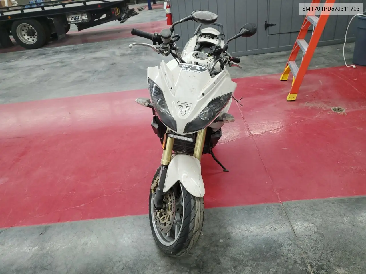 SMT701PD57J311703 2007 Triumph Motorcycle Tiger