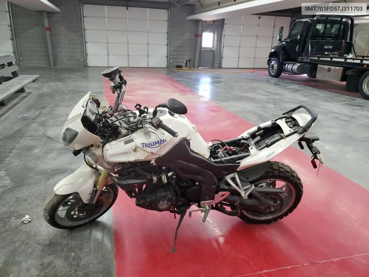 SMT701PD57J311703 2007 Triumph Motorcycle Tiger