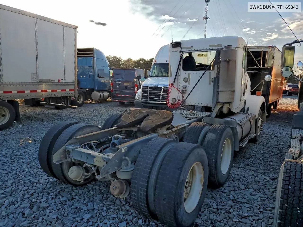 2007 Kenworth Constructi - Semi Truck VIN: 3WKDDU9X17F165842 Lot: 96717305