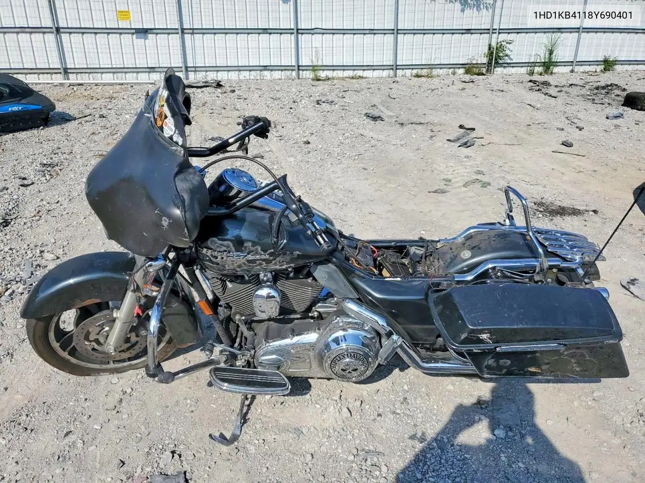 1HD1KB4118Y690401 2008 Harley Davidson Flhx