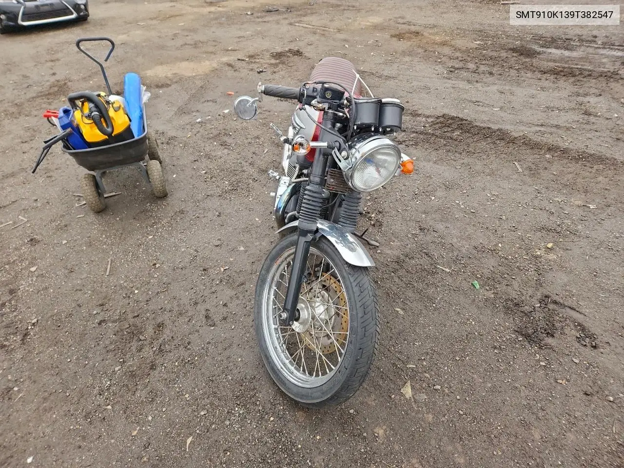 SMT910K139T382547 2009 Triumph Motorcycle Bonneville T
