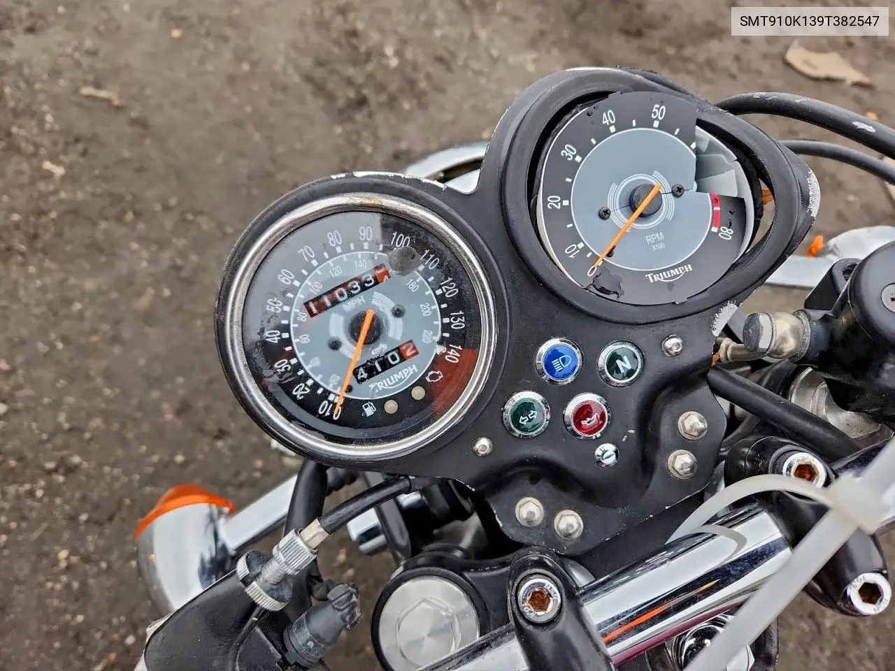 SMT910K139T382547 2009 Triumph Motorcycle Bonneville T