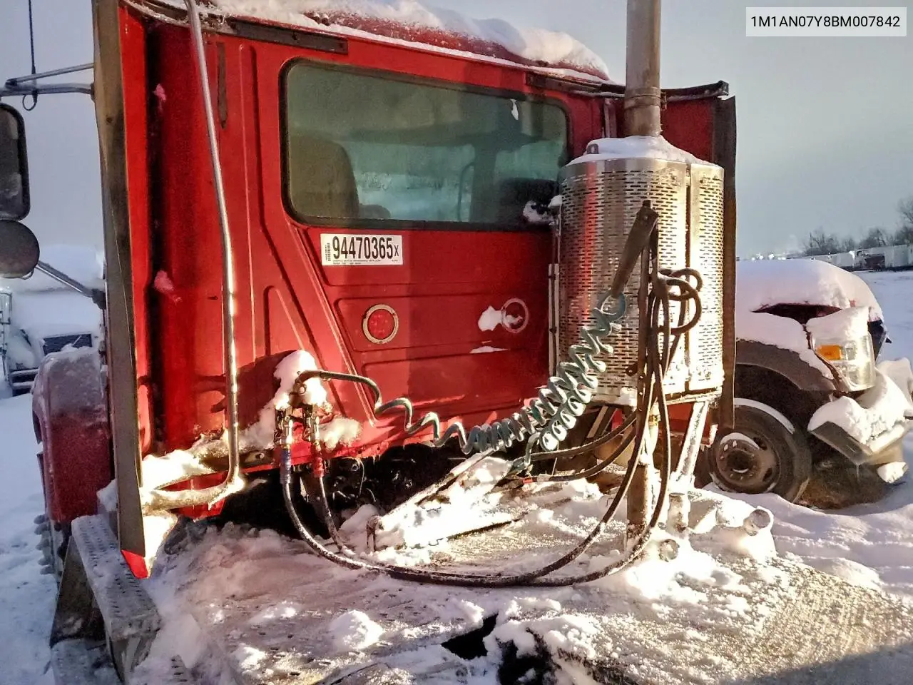 2011 Mack 600 Chu600 VIN: 1M1AN07Y8BM007842 Lot: 94470365