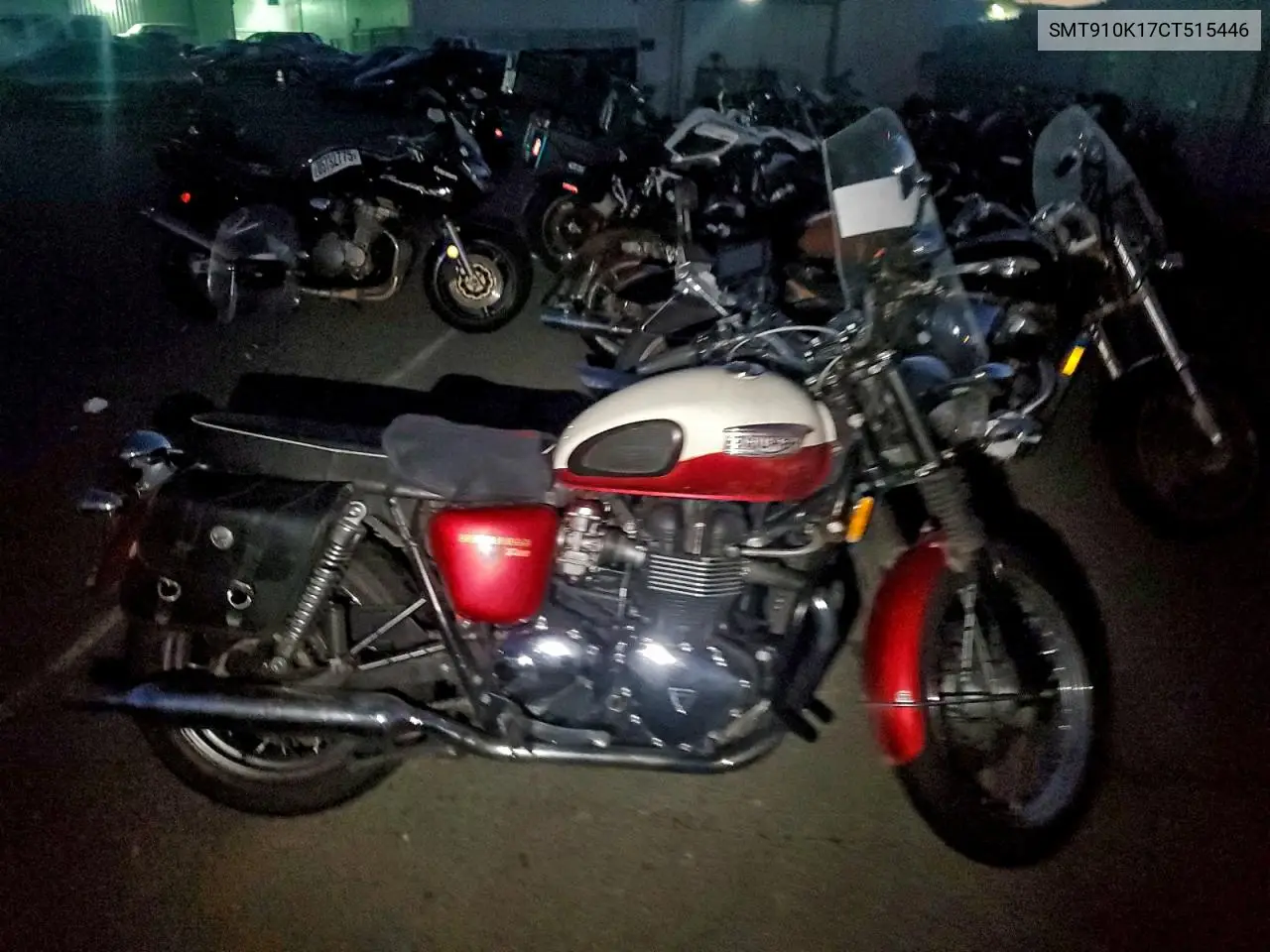SMT910K17CT515446 2012 Triumph Bonneville T100