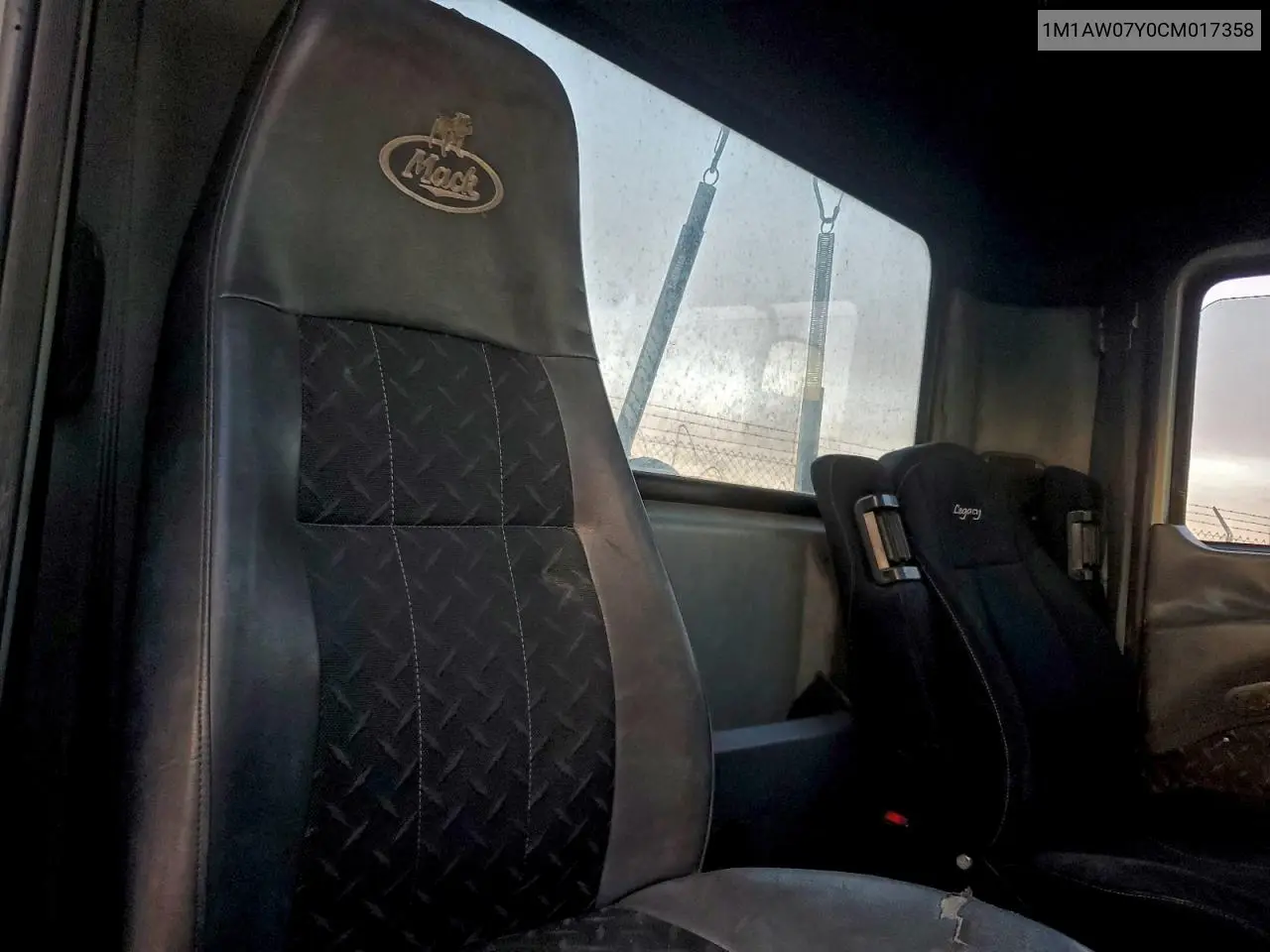 2012 Mack 600 Cxu600 VIN: 1M1AW07Y0CM017358 Lot: 96274515