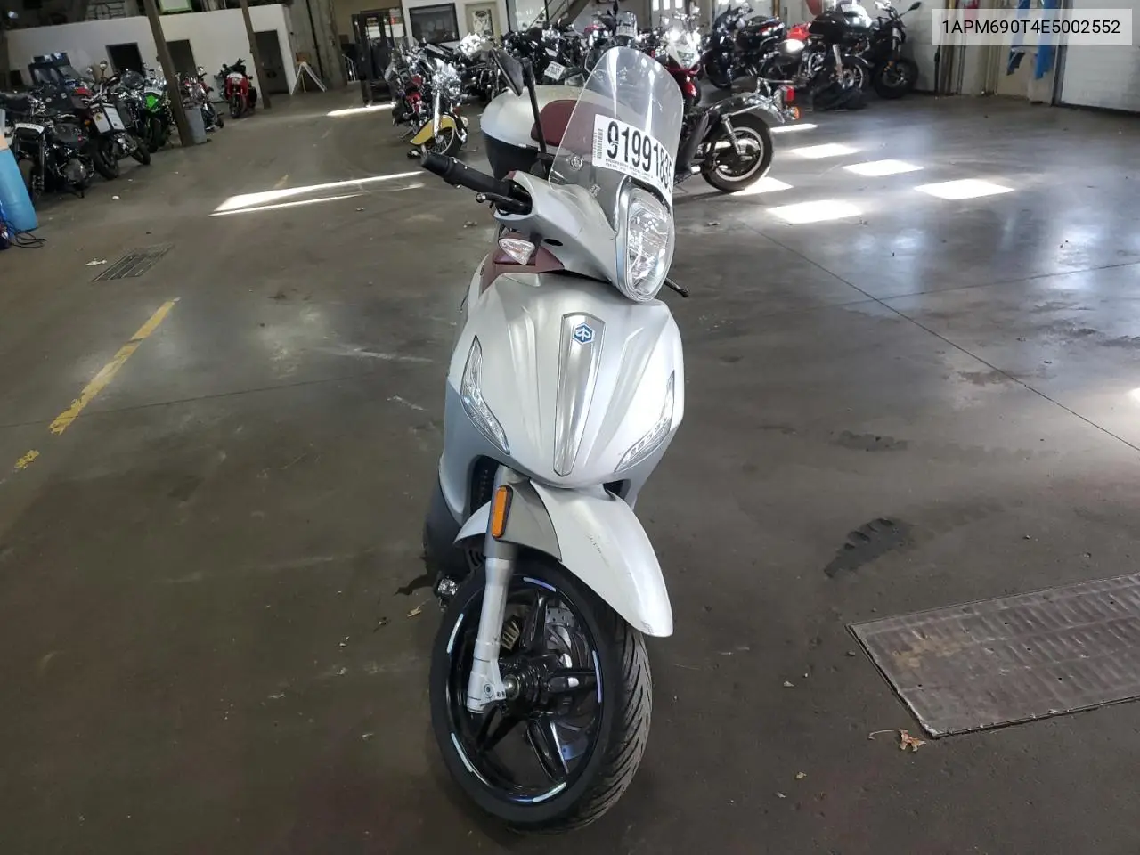 1APM690T4E5002552 2014 Other Motorcycle Piaggo