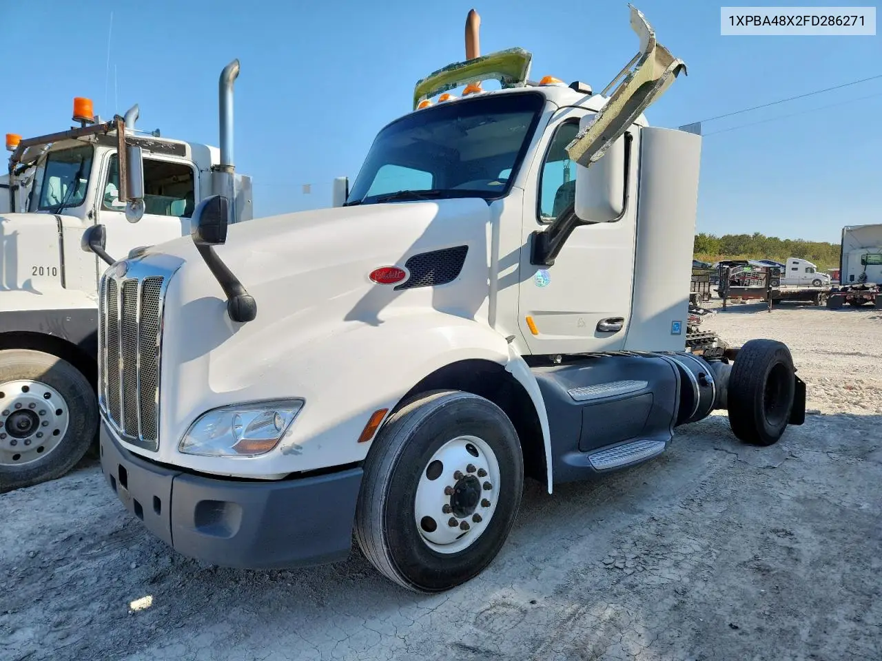 2015 Peterbilt 579 Semi Truck VIN: 1XPBA48X2FD286271 Lot: 86327565