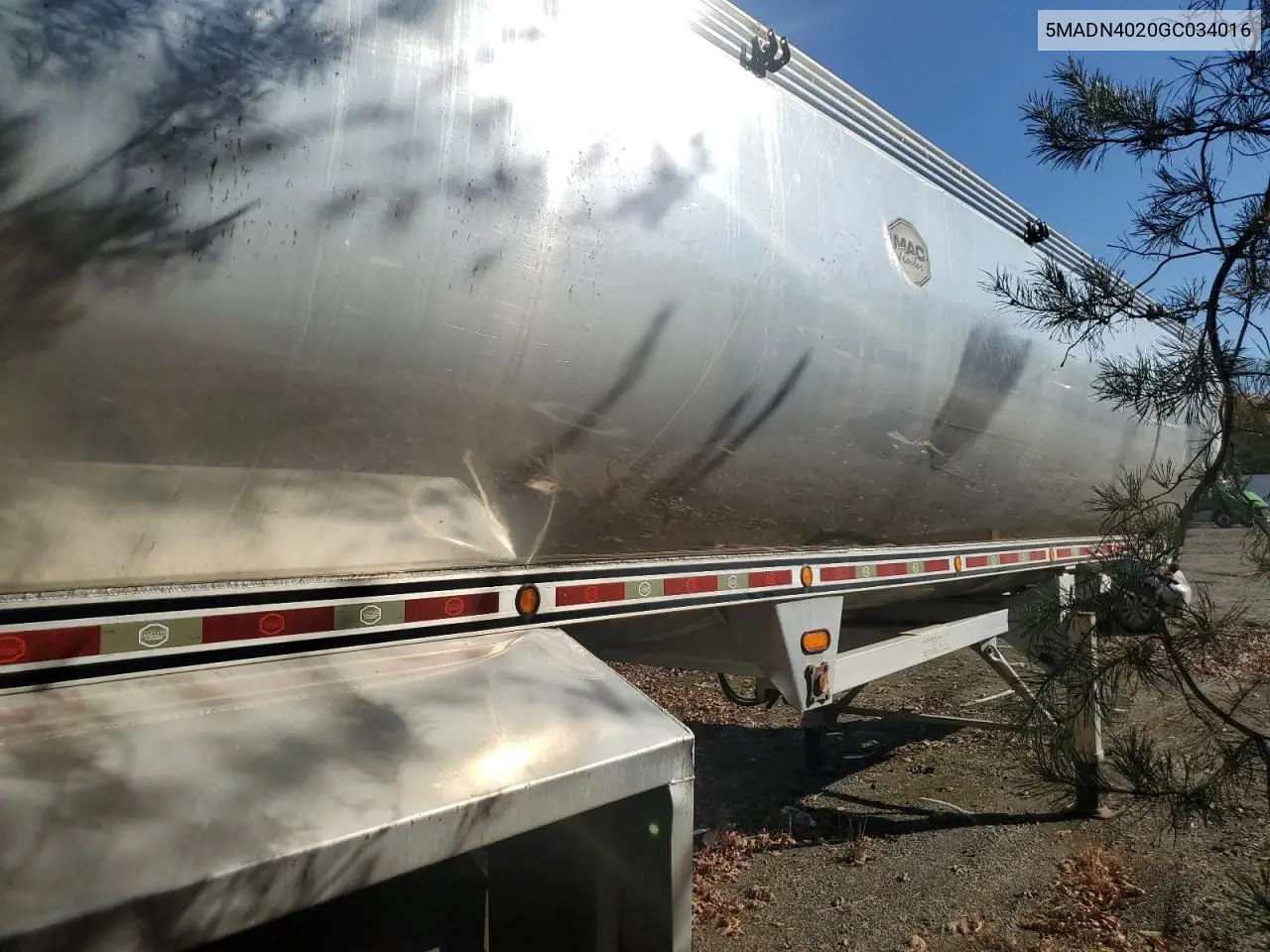 2016 Mac End Dump Trailer VIN: 5MADN4020GC034016 Lot: 91054835