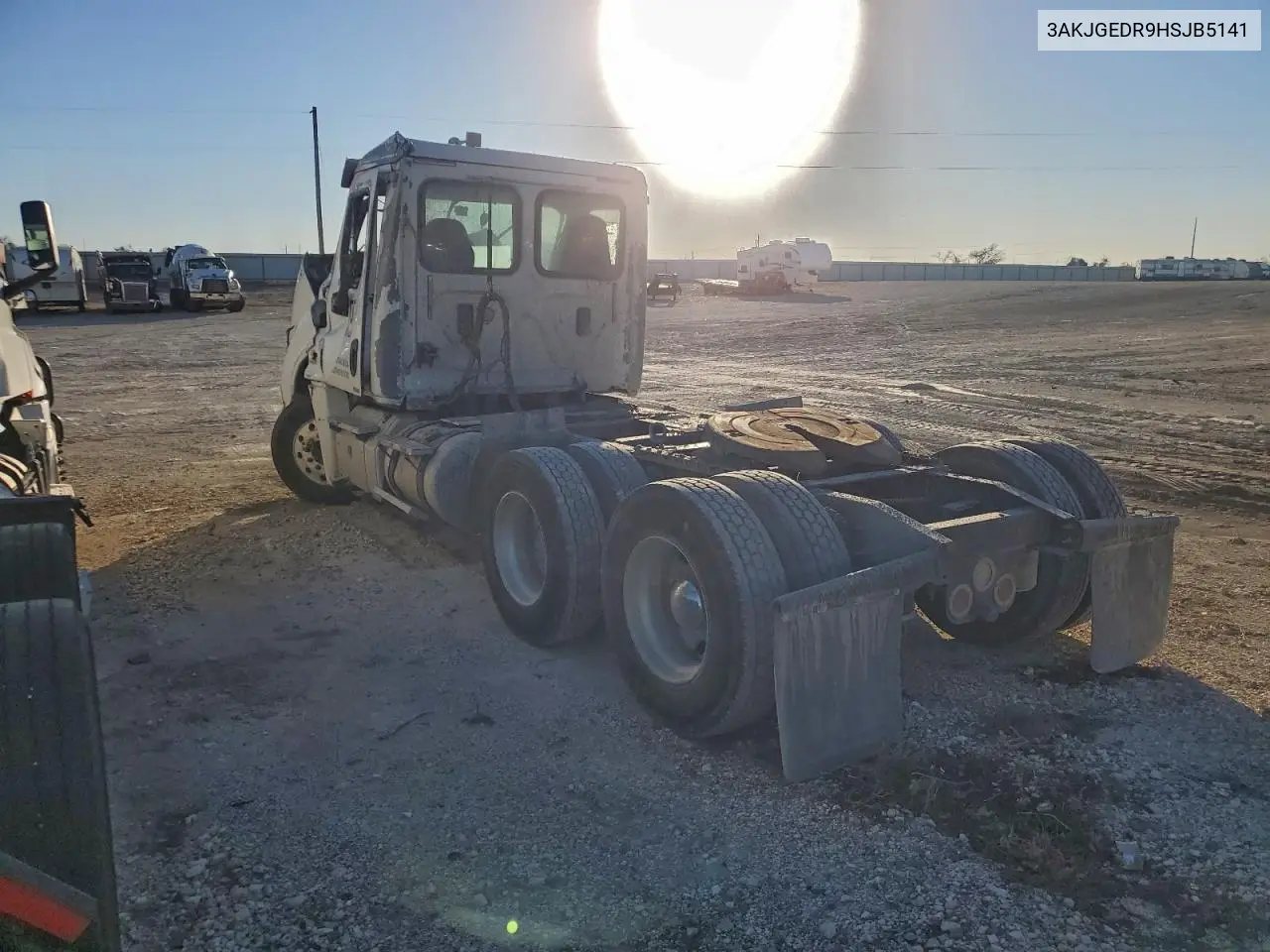 2017 Freightliner Cascadia 125 Semi Truck VIN: 3AKJGEDR9HSJB5141 Lot: 96742385