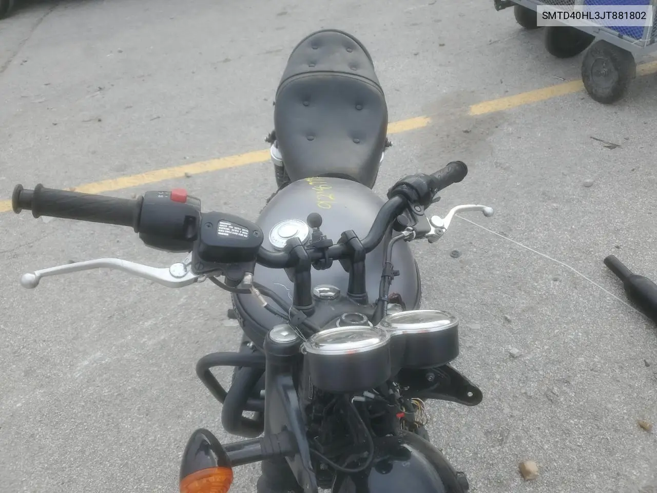 SMTD40HL3JT881802 2018 Triumph Motorcycle Bonneville T120