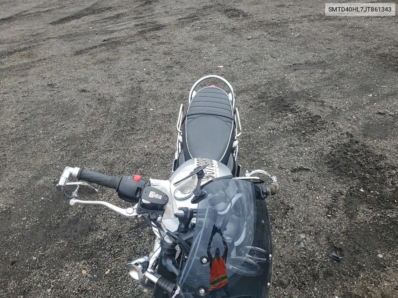 SMTD40HL7JT861343 2018 Triumph Bonneville T120