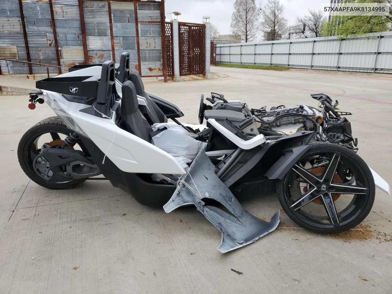 57XAAPFA9K8134995 2019 Polaris Slingshot Sl