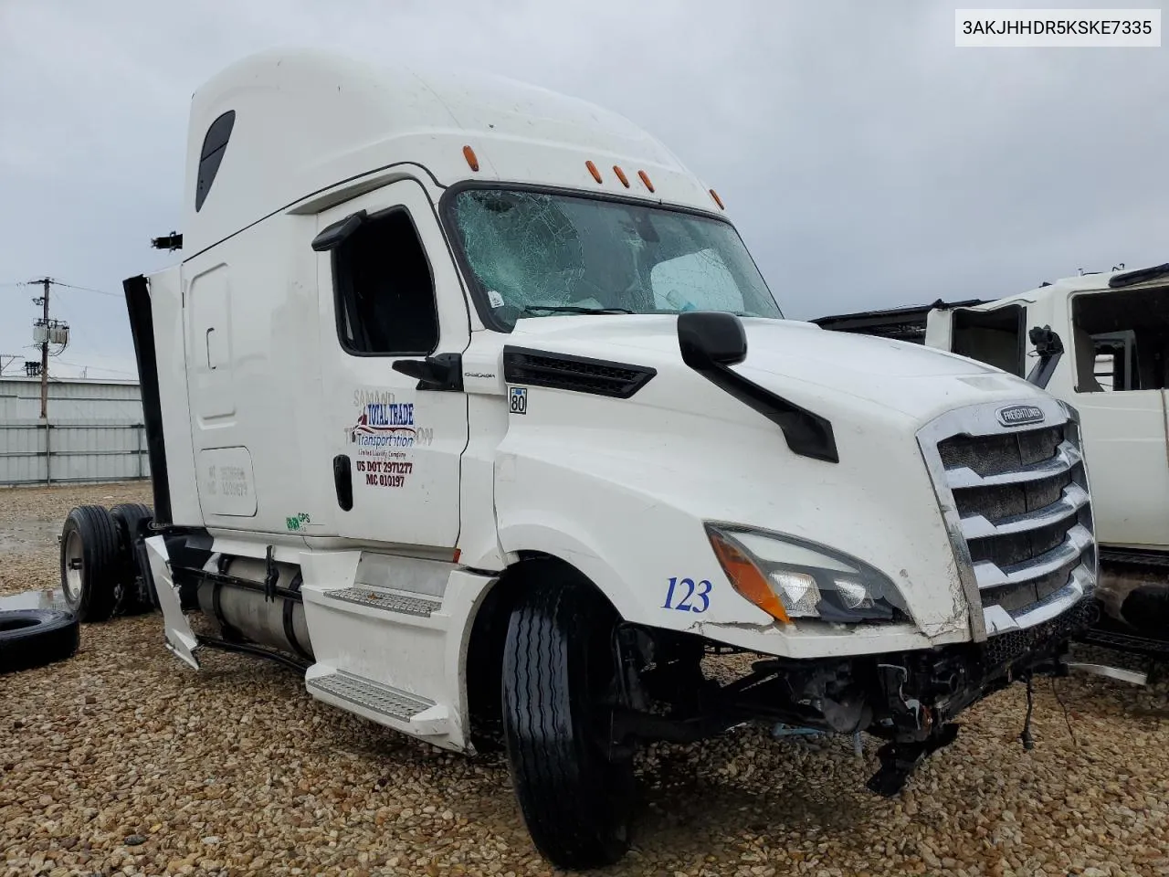 3AKJHHDR5KSKE7335 2019 Freightliner Cascadia 126