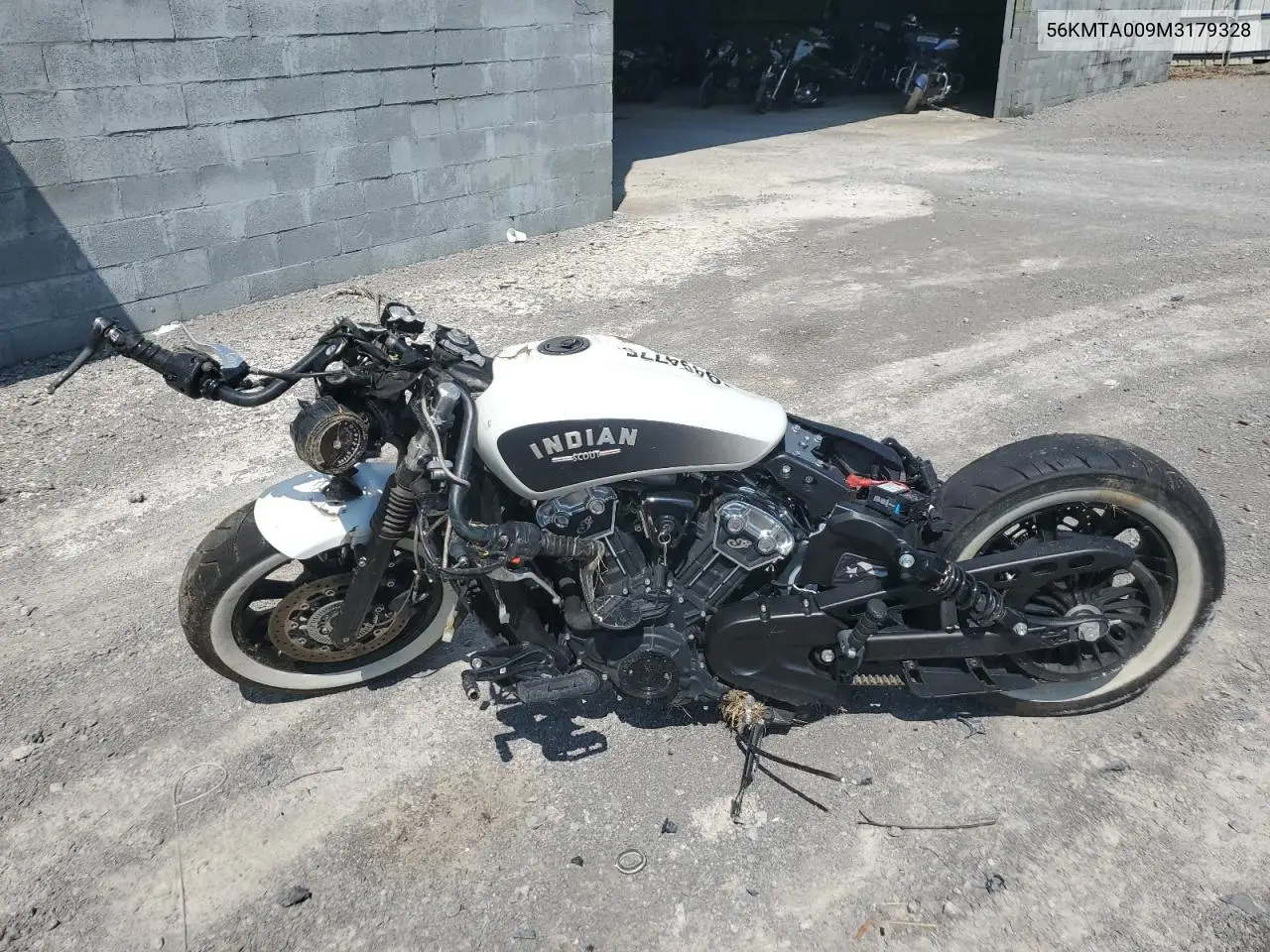 56KMTA009M3179328 2021 Indian Motorcycle Co. Scout Bobber Abs