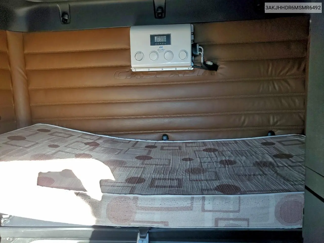 2021 Freightliner Cascadia 1 VIN: 3AKJHHDR6MSMR6492 Lot: 96210725