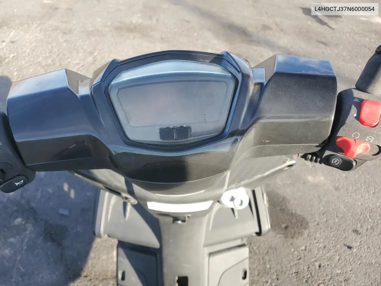 L4HGCTJ37N6000054 2022 Genuine Scooter Co. Rattler 200I