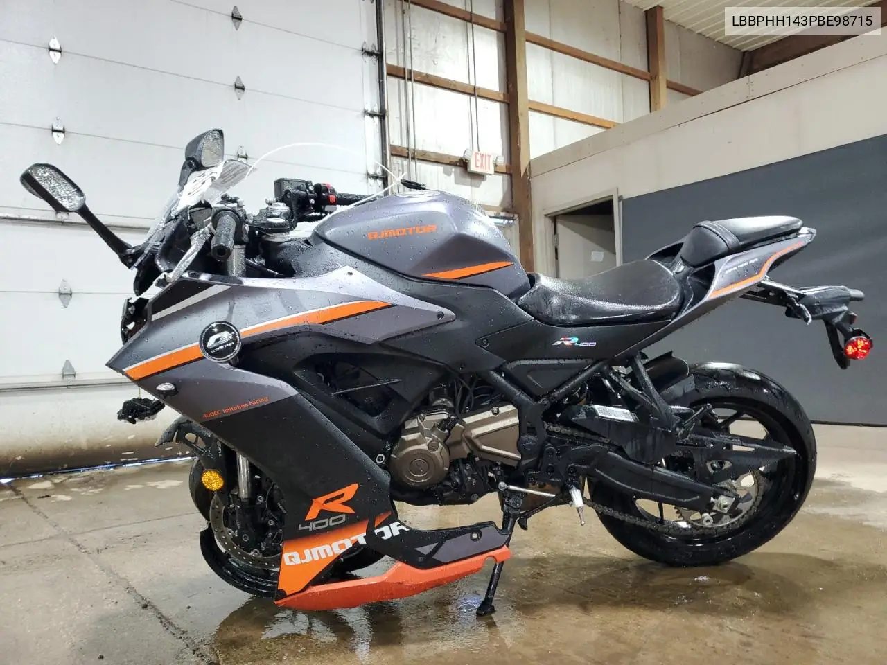 LBBPHH143PBE98715 2023 Other Motorcycle Qjmotor Srk400