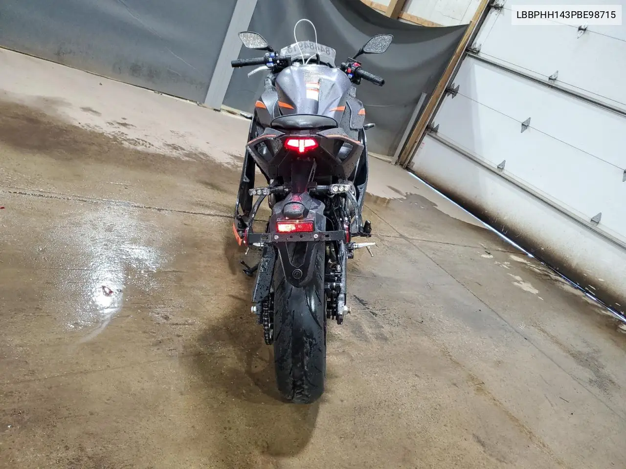 LBBPHH143PBE98715 2023 Other Motorcycle Qjmotor Srk400