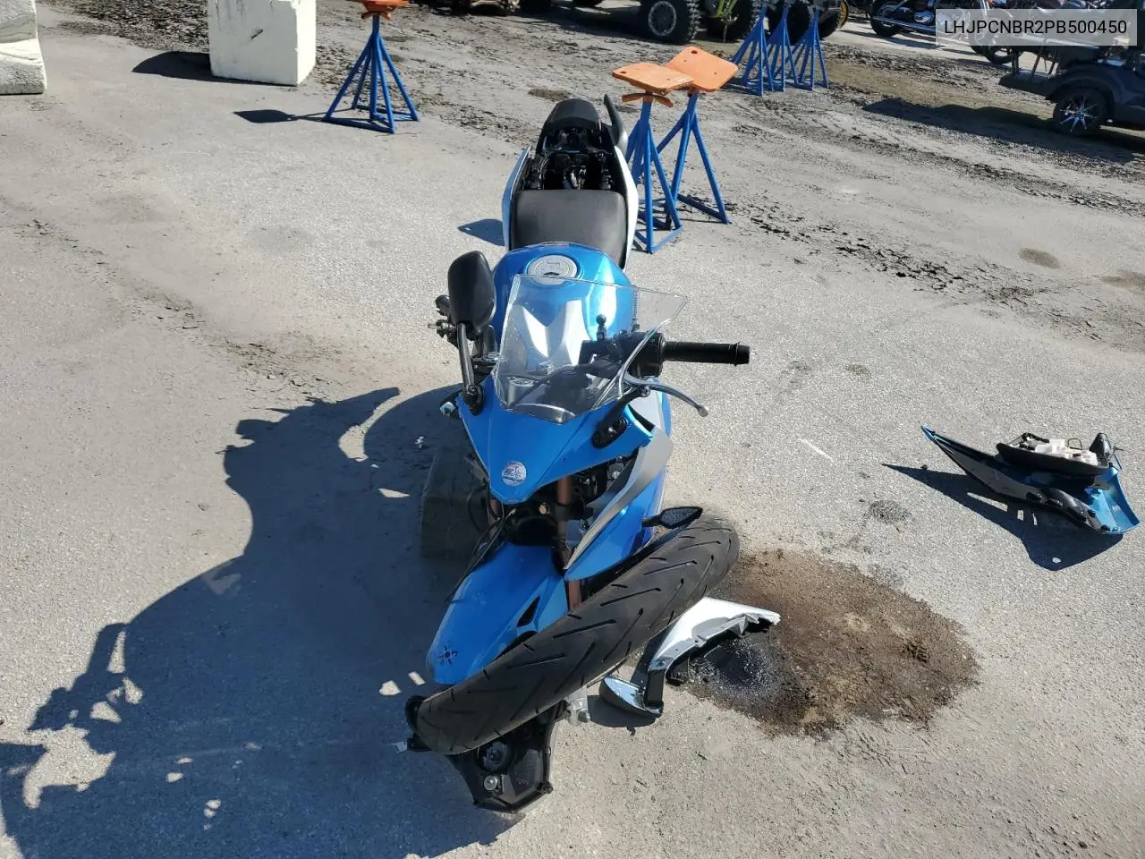 LHJPCNBR2PB500450 2023 Vita Veneta