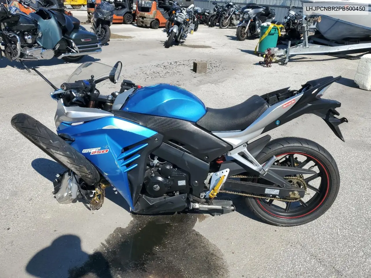 LHJPCNBR2PB500450 2023 Vita Veneta