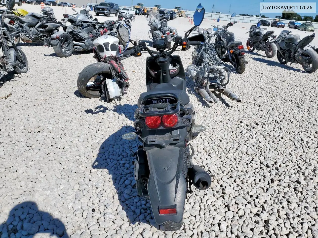 L5YTCKAV0R1107026 2024 Zhng Moped
