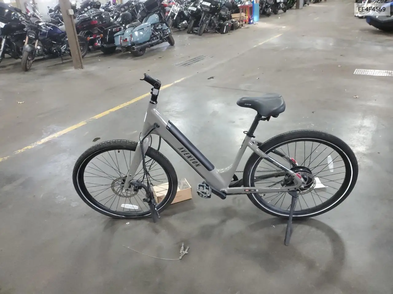 EE4F4569 2024 Aven Bike