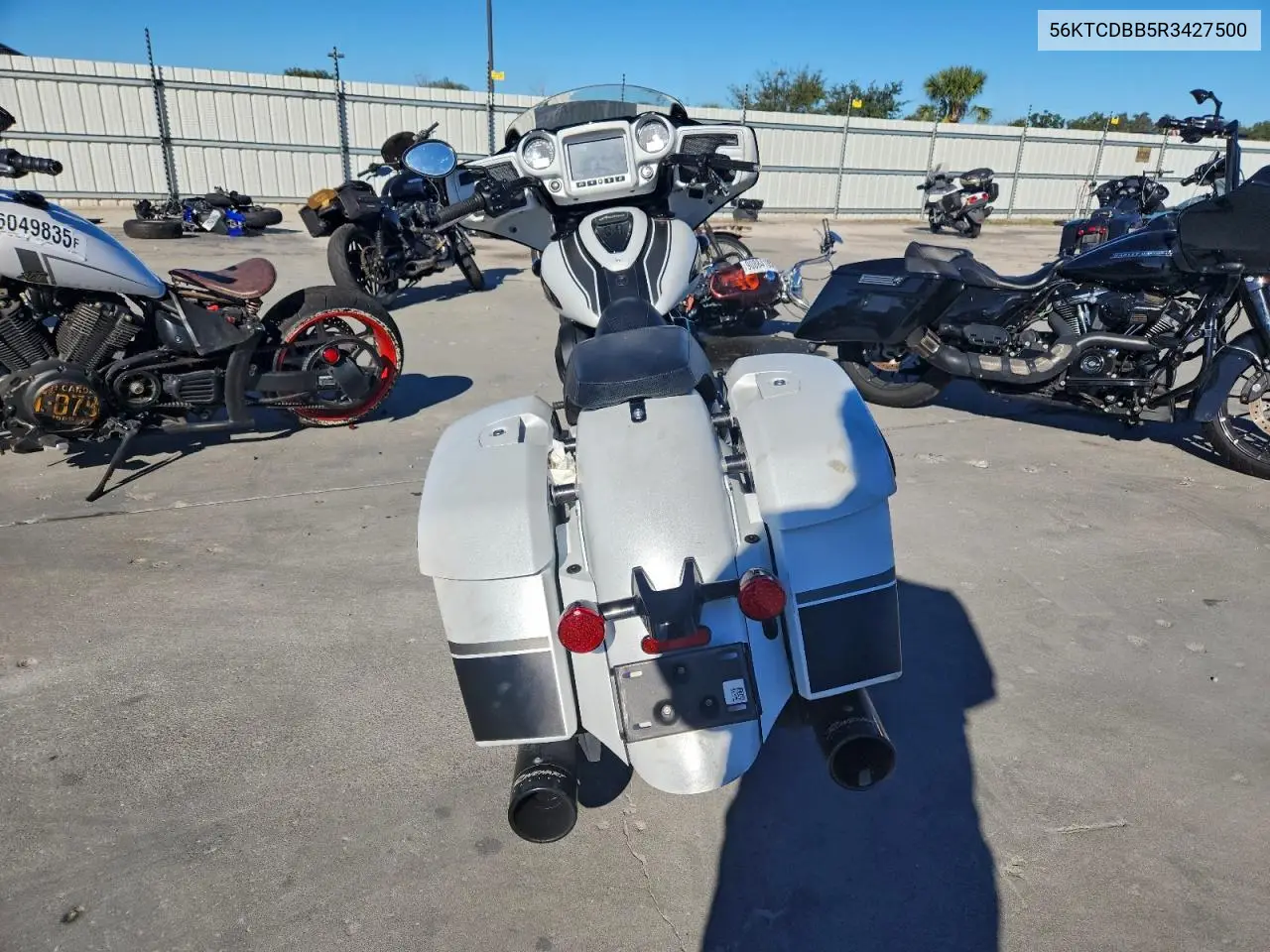 56KTCDBB5R3427500 2024 Indian Motorcycle Co. Chieftain Dark Horse