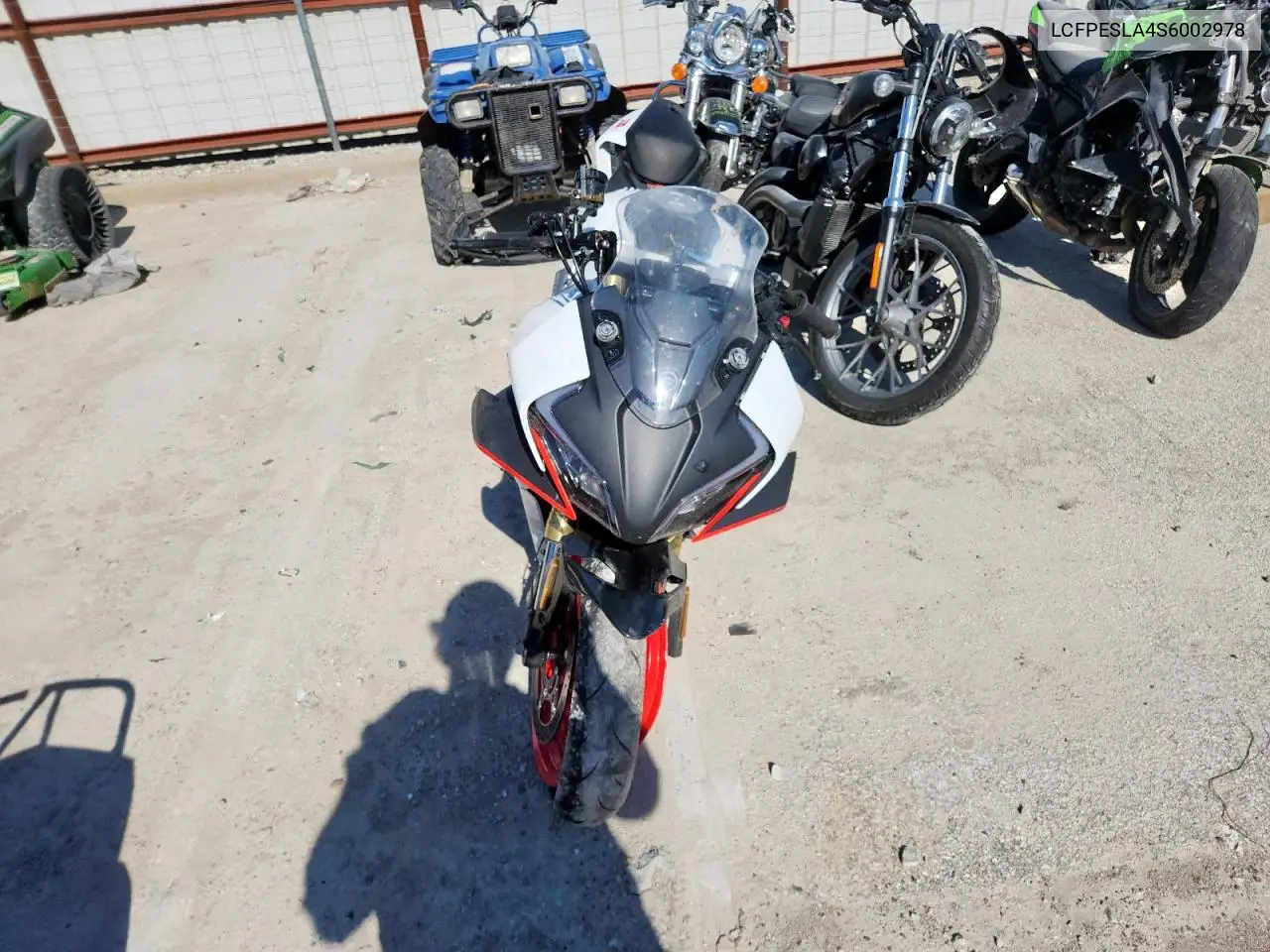 LCFPESLA4S6002978 2025 Cfmo 450 Ss