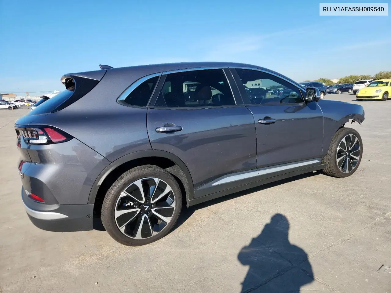 RLLV1AFA5SH009540 2025 Vinfast Trading And Production Llc Vf 8 Plus