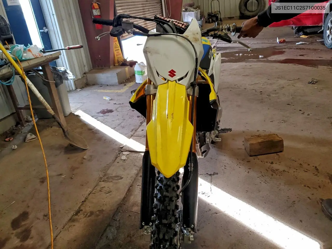 JS1EC11C2S7100035 2025 Suz Ki Rm Z 250
