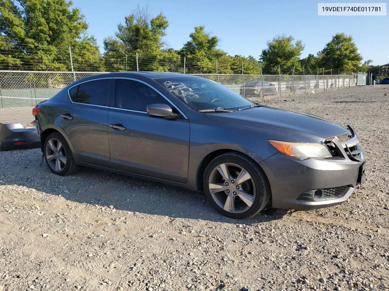 19VDE1F74DE011781 2013 Acura Ilx 20 Tech