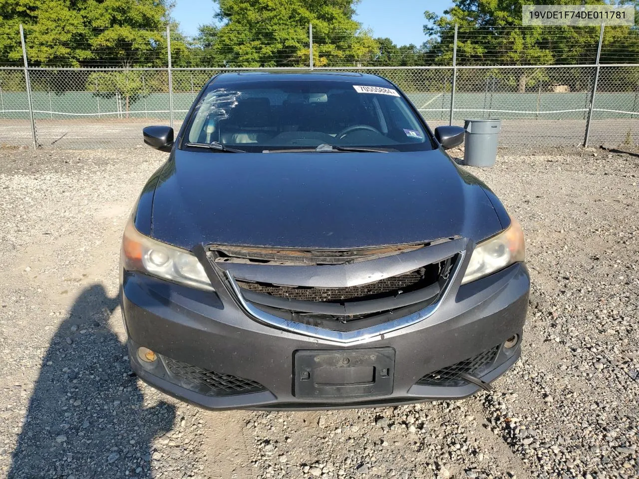 19VDE1F74DE011781 2013 Acura Ilx 20 Tech