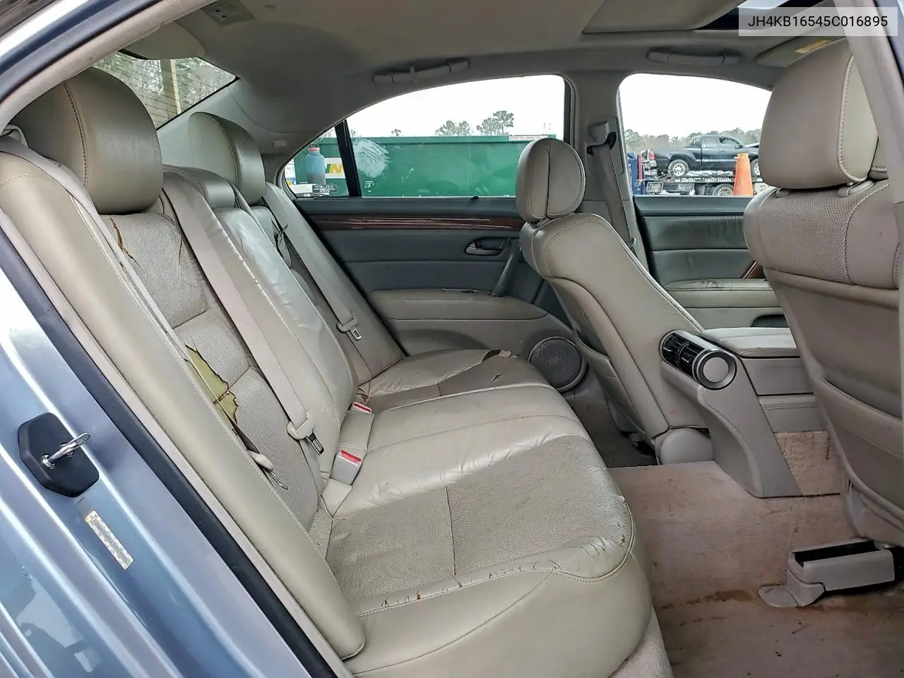 JH4KB16545C016895 2005 Acura Rl