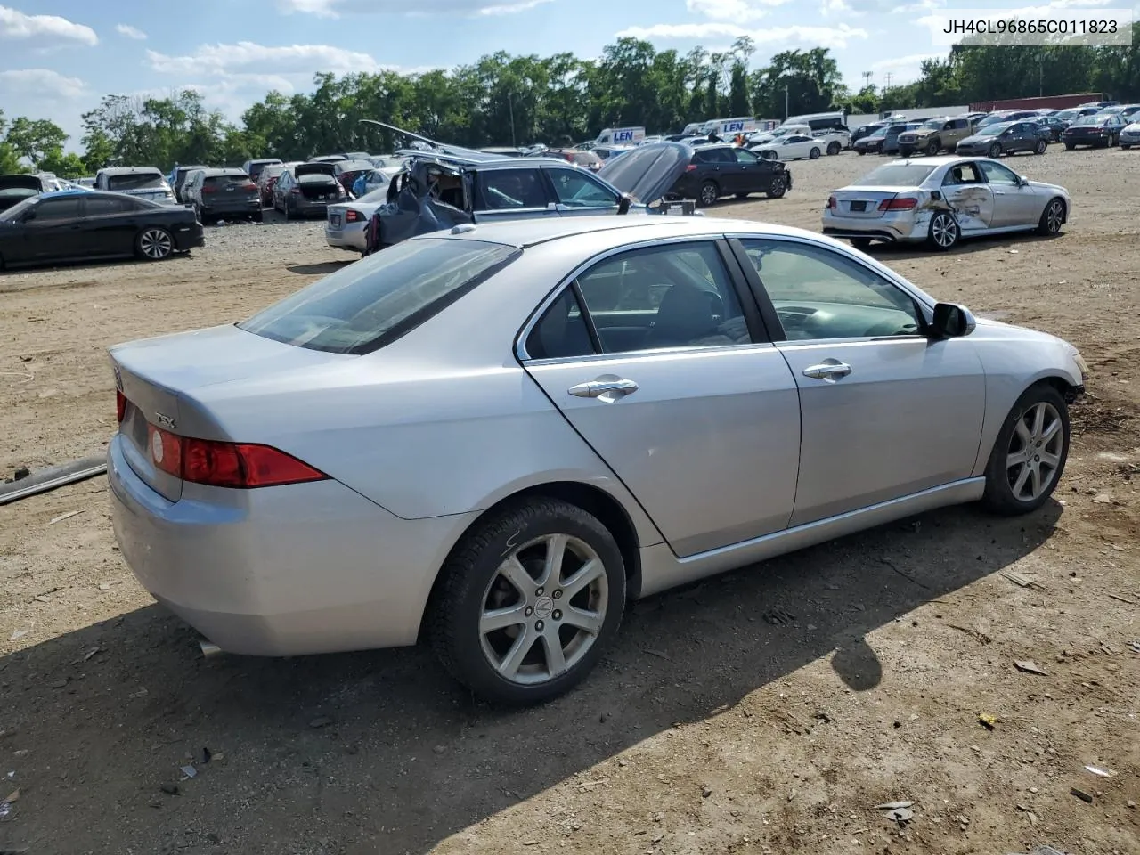 JH4CL96865C011823 2005 Acura Tsx