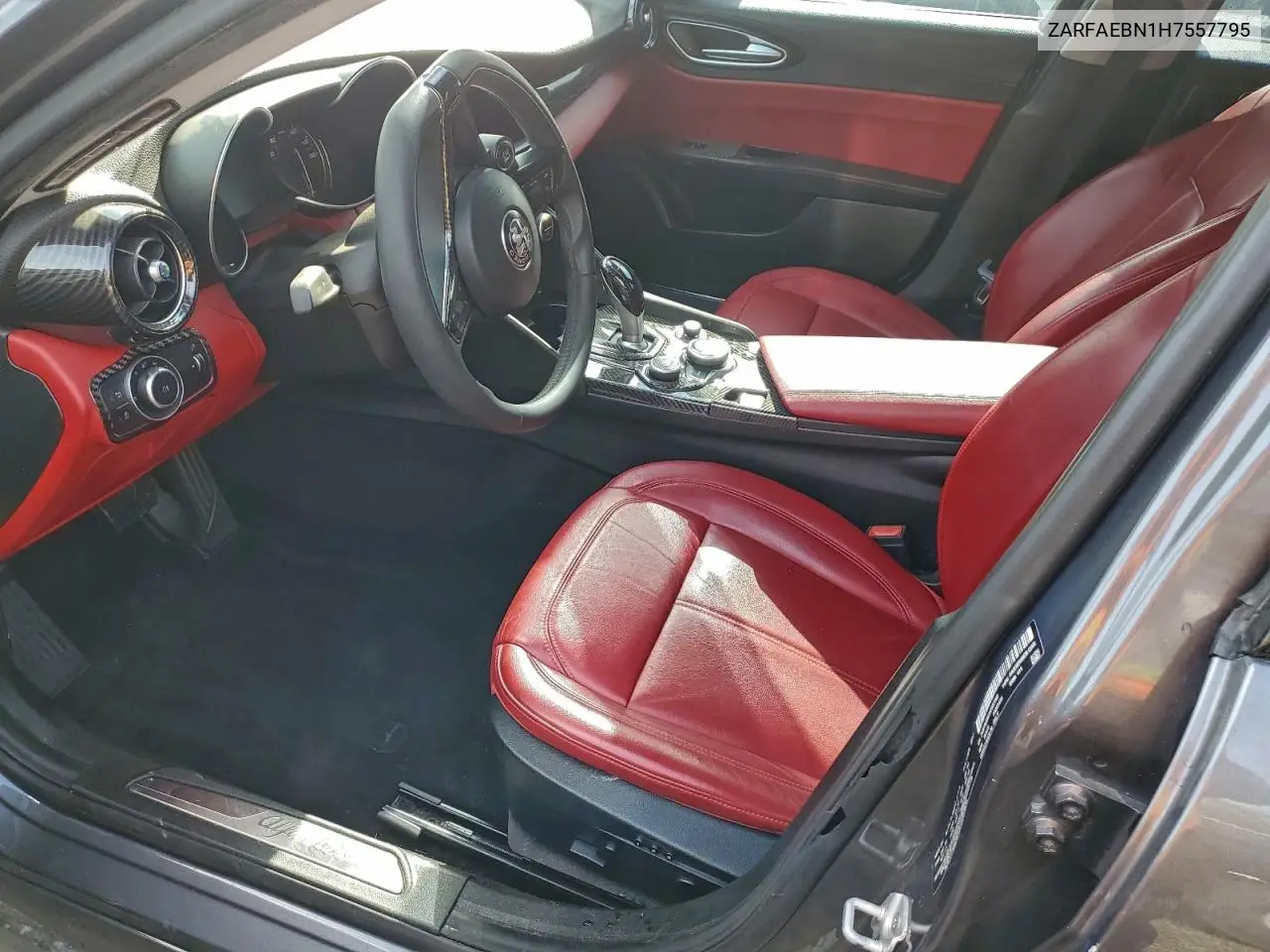 ZARFAEBN1H7557795 2017 Alfa Romeo Giulia
