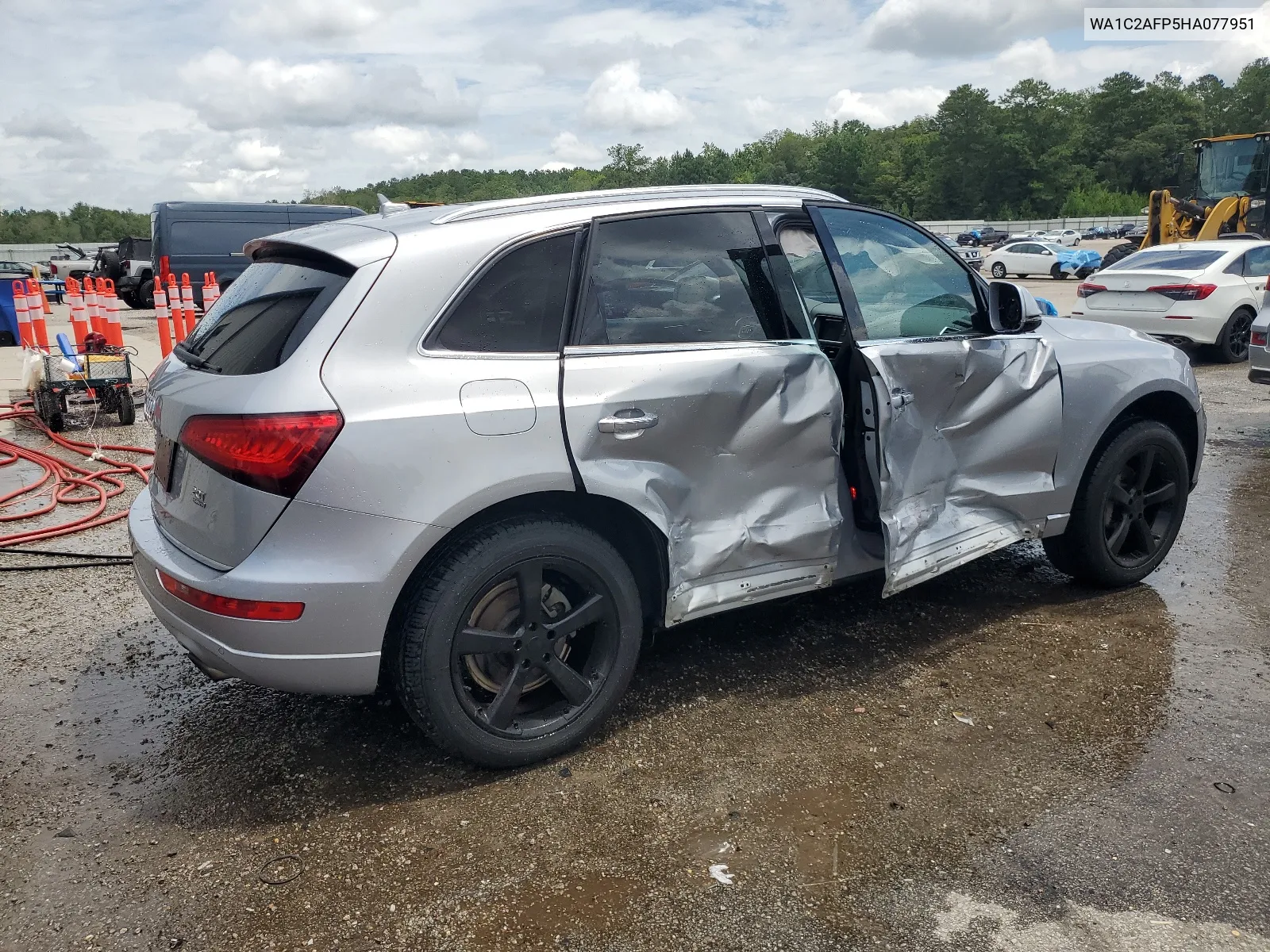 2017 Audi Q5 Premium VIN: WA1C2AFP5HA077951 Lot: 64392424